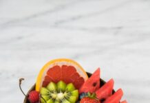 과일 다이어트의 효과와 주의사항 assorted fruits