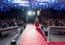 엘지디스플레이와 함께하는 ‘어르신 패션쇼’