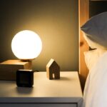 “요즘 수면, 어떻게 챙기세요?”… 건강한 수면 습관이 가져온 변화 black digital alarm clock at 11 00